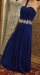 modré společenské šaty na jedno ramínko dlouhé