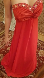 červené plesové šaty Ruboa