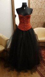 plesové šaty dvoudílné červenočerné gothic
