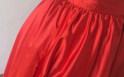 společenská plesová maxi sukně saténová červená