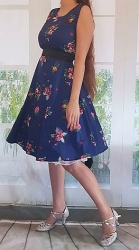 květinové retro krátké modré rockabilly šaty s růžemi 50´s 60 ´s