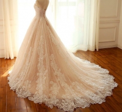  svatební šaty Amalinda
