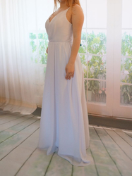 klasické bílé svatební šaty boho na ramínka