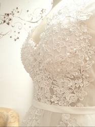 Barbora svatební šaty na ramínka smetanové