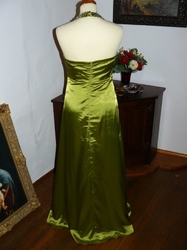 Ardacia zelené plesové šaty