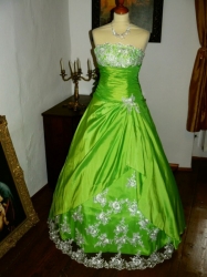 Zelené plesové šaty na maturitní ples Citra