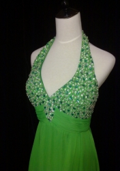 Citra plesové šaty s korálky zelené
