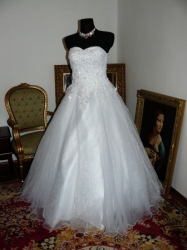 svatební šaty Klaudiona
