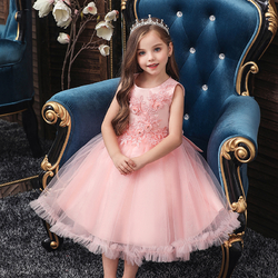 růžové  luxusní šaty pro malou družičku Nela