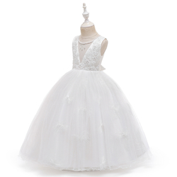 bílé  luxusní šaty pro malou družičku Klára