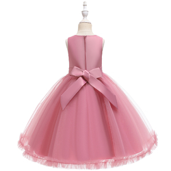 růžové  luxusní šaty pro malou družičku Nela - kopie