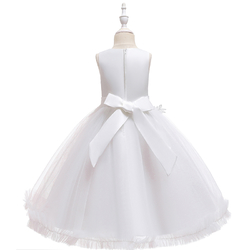bílé  luxusní šaty pro malou družičku Nela  