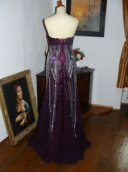 luxusní plesové šaty vyšívané korálky