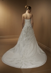 svatební šaty na míru - extra luxusní model