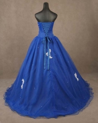 Modré plesové šaty na maturitní ples