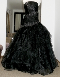 plesové šaty kolekce Yvettey black