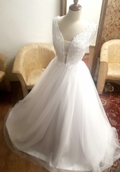  svatební šaty bílé krajkové Josefína