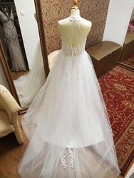 Svatební boho tylové šaty s krajkou