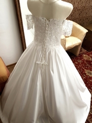  Svatební šaty smetanové Kamila