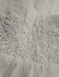 svatební šaty bílé tylové Nina