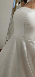  Třpytivé svatební šaty hladké 