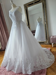 krajkové princeznovské svatební šaty Anna