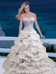 svatební šaty 12 fialkové