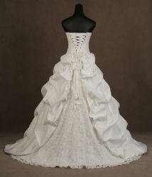 svatební šaty 12 Yvette 
