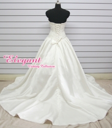 svatební šaty elegante