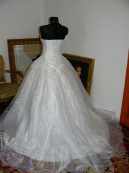 svatební šaty Ingrid