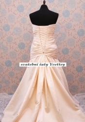 svatební šaty Yvettey 62