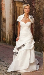 Yvettey svatební šaty na míru 103