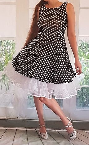 krátké rockabilly šaty černobílé  50´s 60 ´s retro puntíkované 