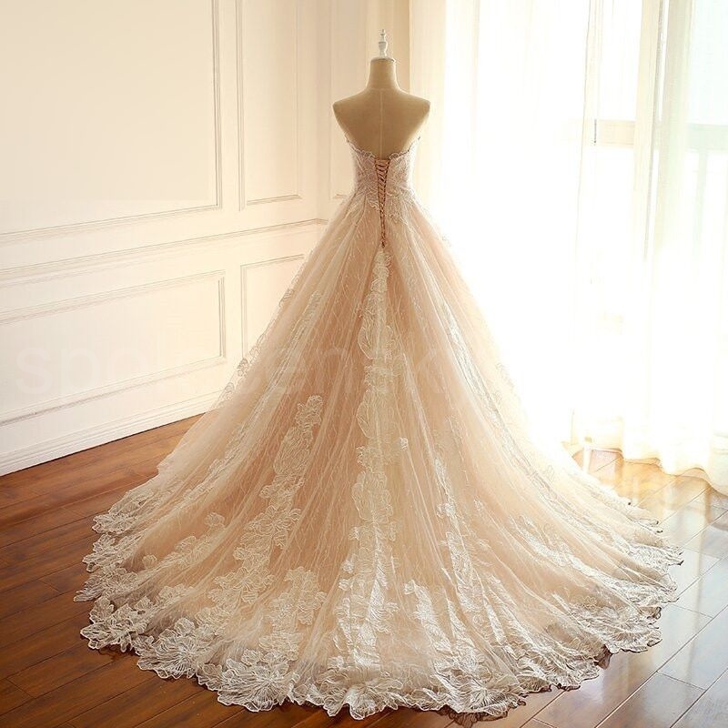 svatební šaty Amalinda