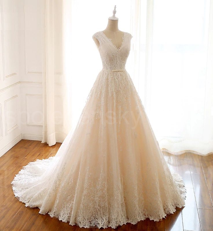 svatební šaty Astella
