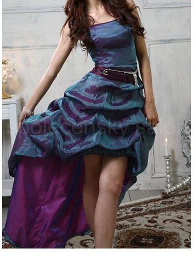 fialové plesové šaty Agate
