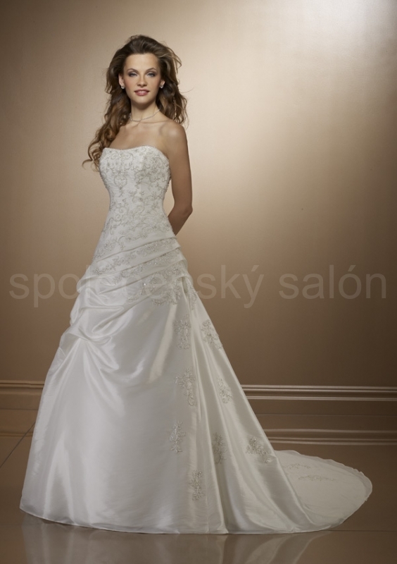  svatební šaty na míru - extra luxusní model A