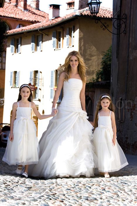 svatební šaty Italia 5484