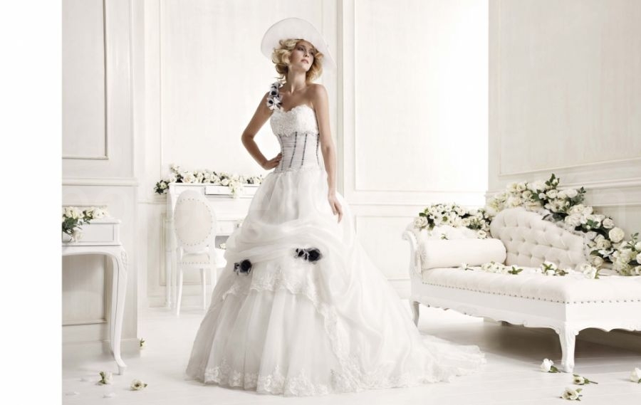 svatební šaty Italia 5530