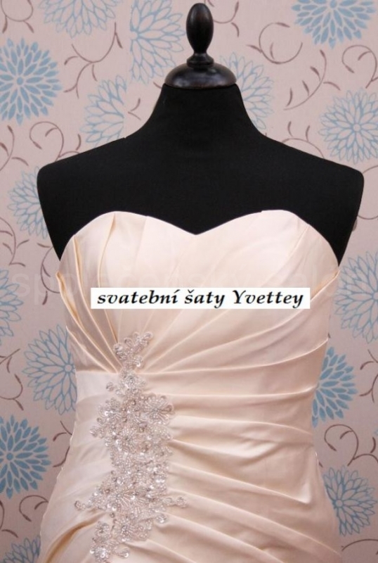 svatební šaty Yvettey 62